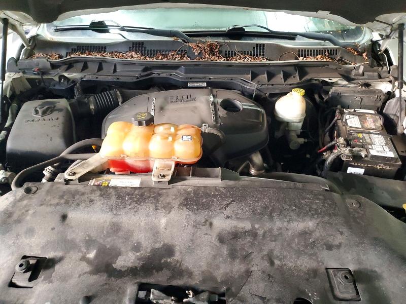 Photo 11 from auction – 2015 RAM 1500 ST with VIN 1C6RR7KM5FS720579