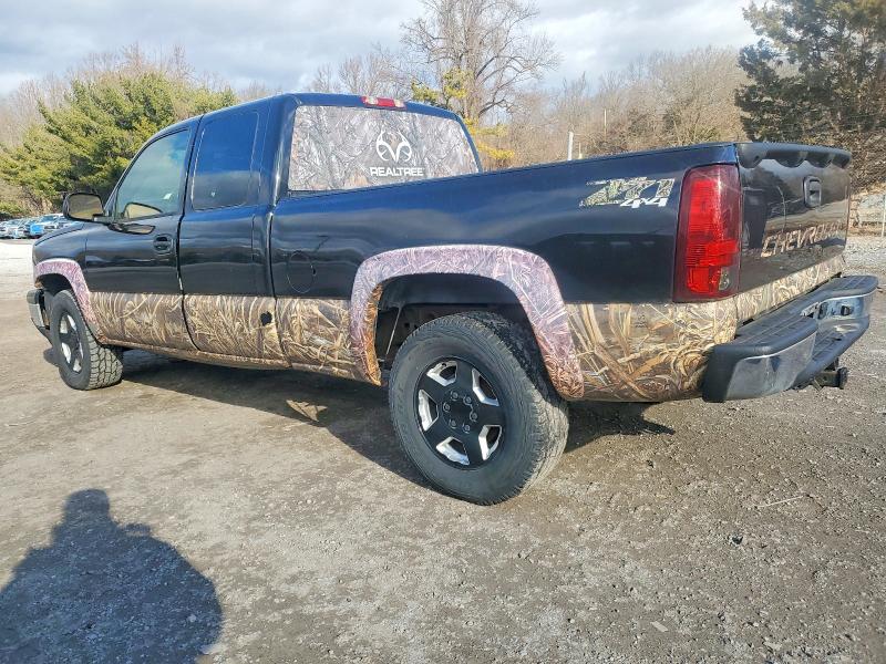 Photo 2 from auction – 2005 CHEVROLET SILVERADO with VIN 1GCEK19B85Z330739
