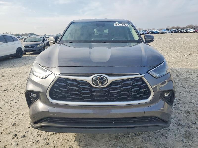 Photo 5 from auction – 2023 TOYOTA HIGHLANDER with VIN 5TDKDRAHXPS505346