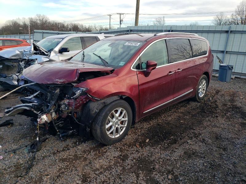CHRYSLER PACIFICA 2020 with VIN 2C4RC1BG4LR103642 - Photo from auction