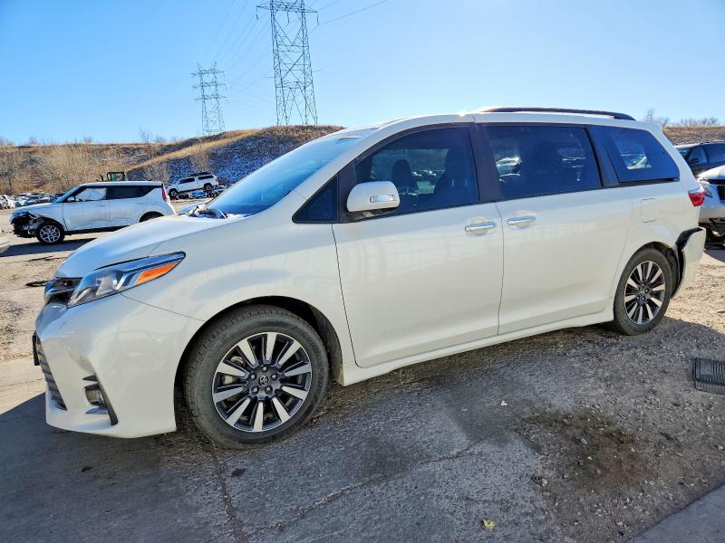 TOYOTA SIENNA XLE 2018 with VIN 5TDYZ3DC0JS952705 - Photo from auction