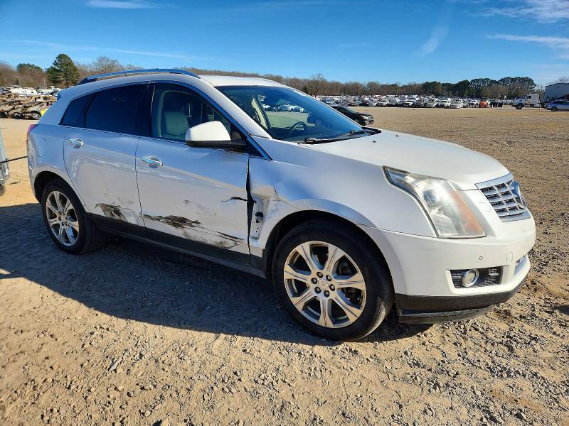 Photo 4 from auction – 2014 CADILLAC SRX PREMIU with VIN 3GYFNDE31ES569455