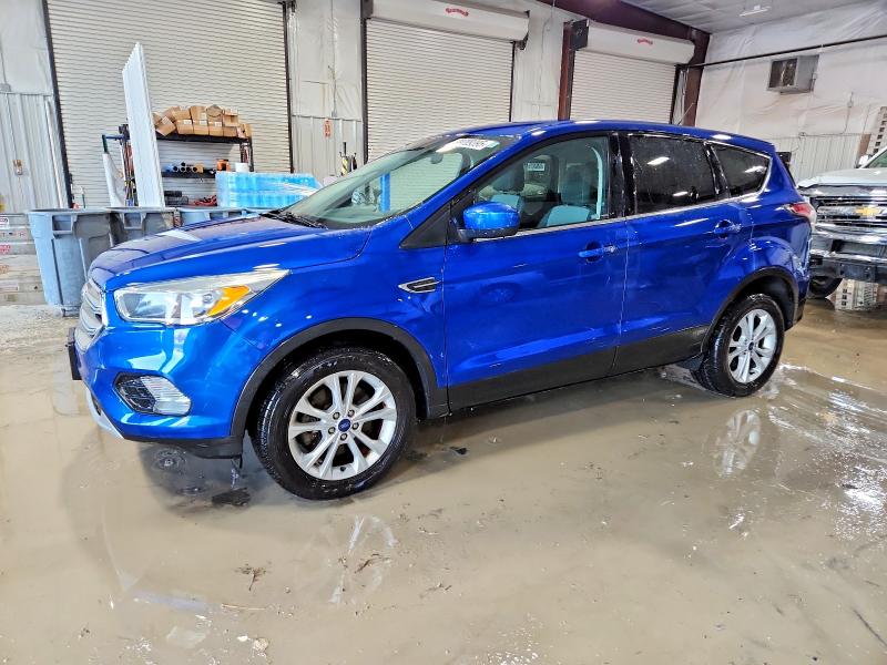 Photo 1 from auction – 2017 FORD ESCAPE SE with VIN 1FMCU0G99HUB04587