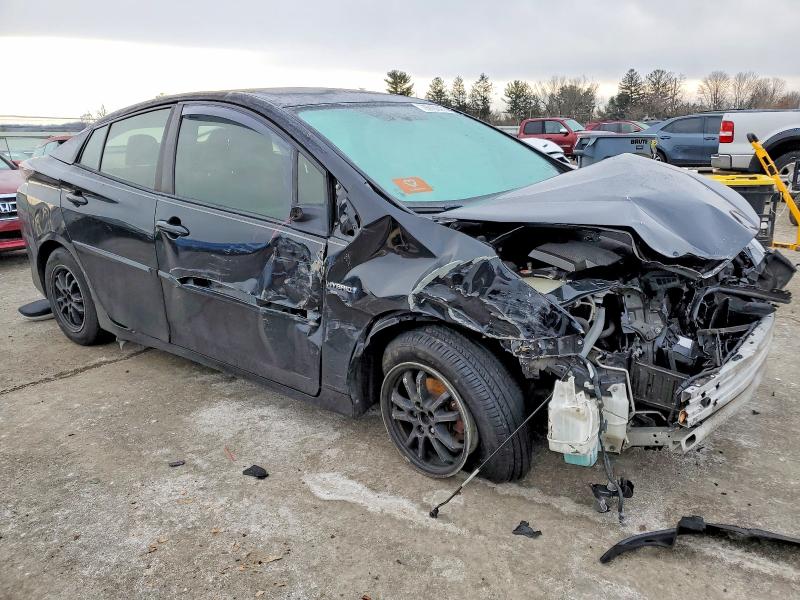 Photo 4 from auction – 2016 TOYOTA PRIUS with VIN JTDKBRFU3G3005803