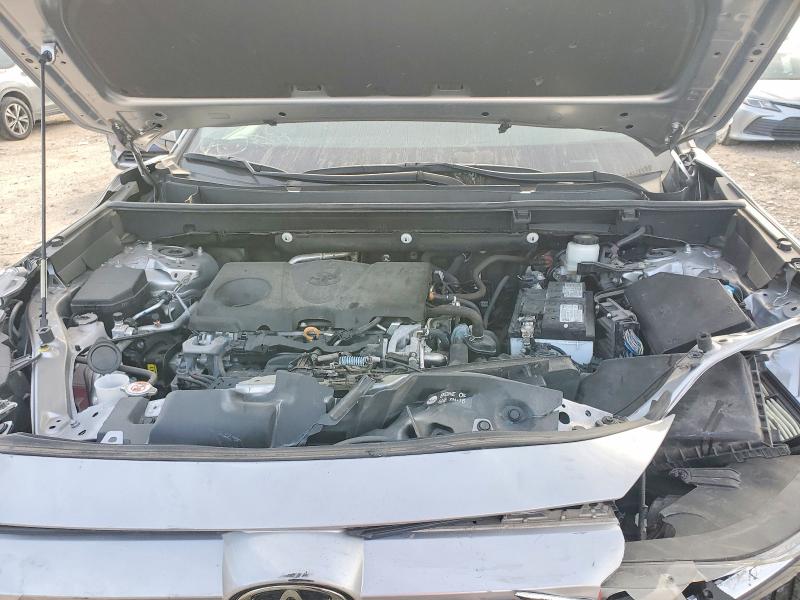 Photo 11 from auction – 2021 TOYOTA RAV4 XLE with VIN 2T3W1RFV3MC164098