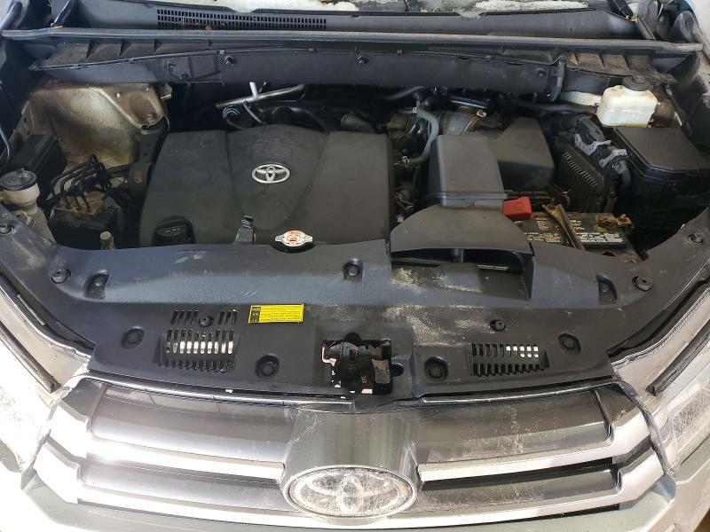 Photo 12 from auction – 2017 TOYOTA HIGHLANDER with VIN 5TDBZRFH6HS472714