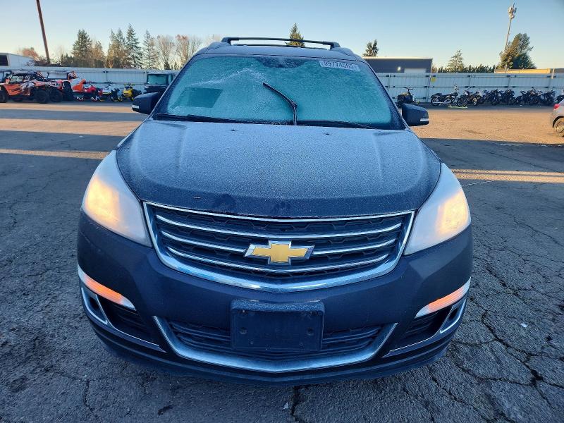 Photo 5 from auction – 2017 CHEVROLET TRAVERSE L with VIN 1GNKVGKD5HJ219701