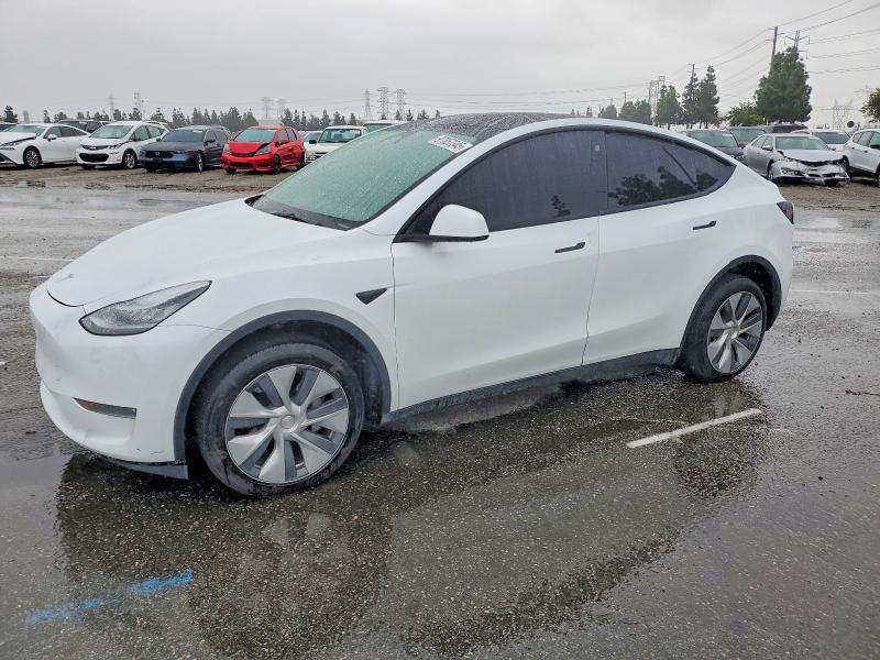 TESLA MODEL Y 2023 z numerem VIN 7SAYGDEE4PA039776 - Zdjęcie z aukcji