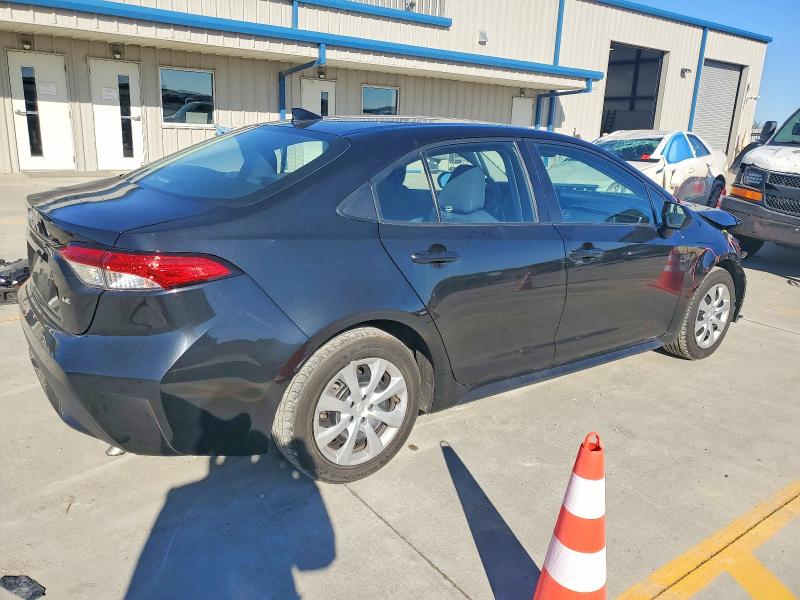 Photo 3 from auction – 2022 TOYOTA COROLLA with VIN 5YFEPMAE0NP338837
