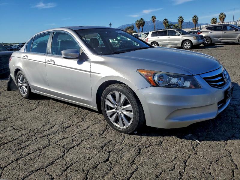 Photo 4 from auction – 2011 HONDA ACCORD EXL with VIN 1HGCP2F81BA080893