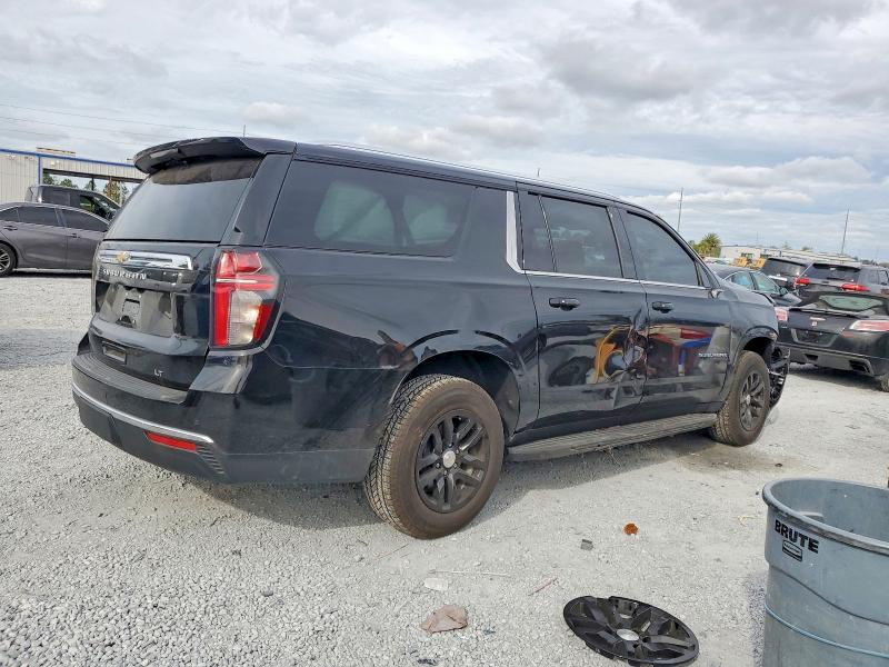 Photo 3 from auction – 2022 CHEVROLET SUBURBAN with VIN 1GNSCCKD9NR190263