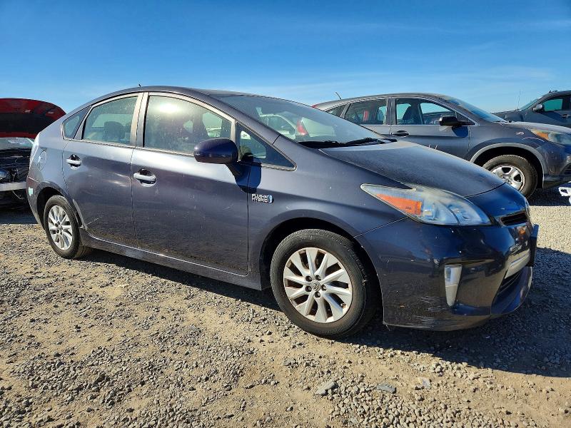 Photo 4 from auction – 2014 TOYOTA PRIUS PLUG-IN with VIN JTDKN3DP3E3052876