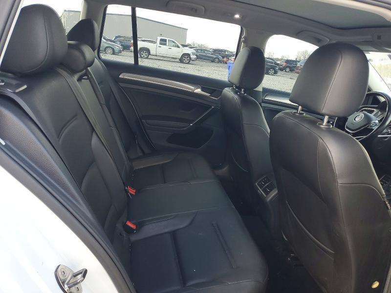 Photo 10 from auction – 2017 VOLKSWAGEN GOLF ALLTR with VIN 3VWH17AU8HM518972