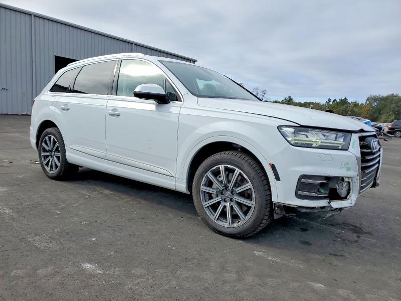 Photo 4 from auction – 2018 AUDI Q7 PREMIUM with VIN WA1LAAF75JD000360