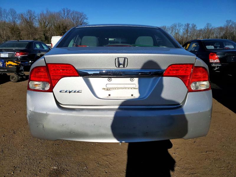 Photo 6 from auction – 2011 HONDA CIVIC LX with VIN 2HGFA1F52BH303667