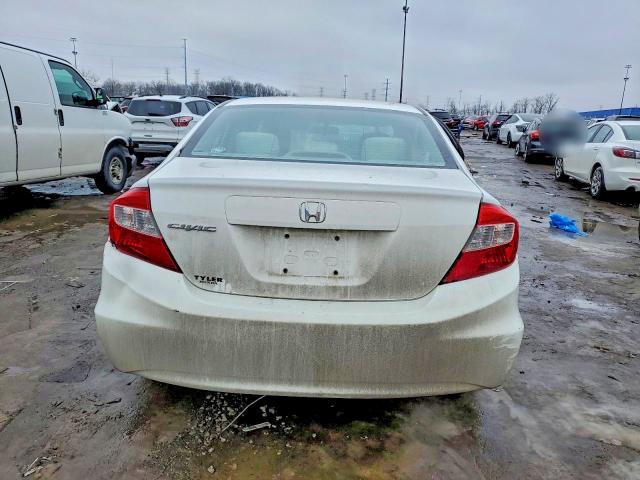 Photo 6 from auction – 2012 HONDA CIVIC LX with VIN 19XFB2F55CE102120