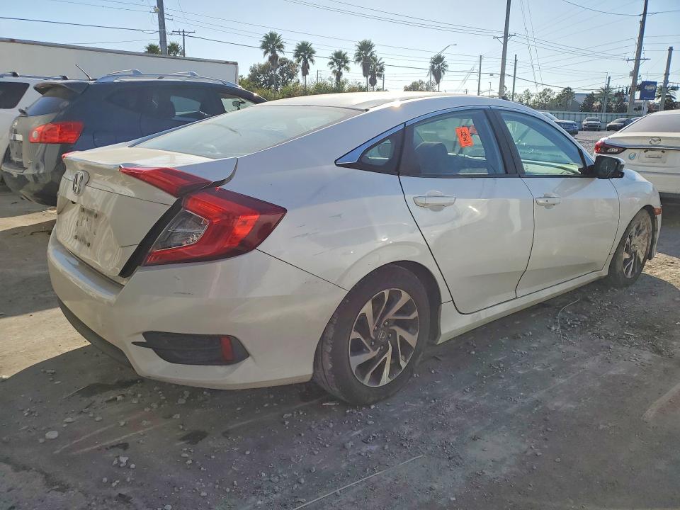 Photo 3 from auction – 2016 HONDA CIVIC EX with VIN 19XFC2F70GE075624