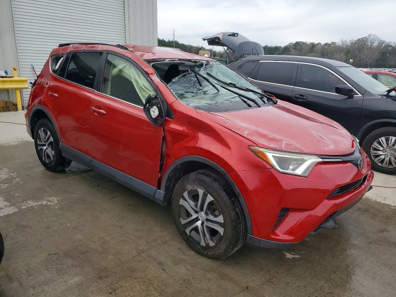 Photo 4 from auction – 2017 TOYOTA RAV4 LE with VIN JTMZFREV4HJ135972