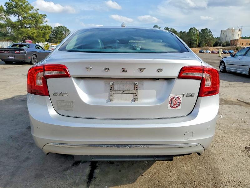 Photo 6 from auction – 2017 VOLVO S60 PREMIE with VIN LYV402HKXHB137545