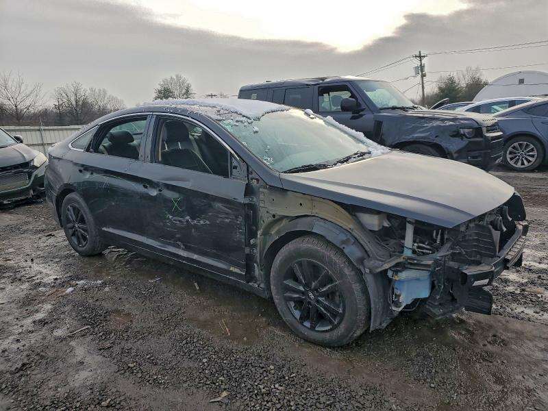 Photo 4 from auction – 2017 HYUNDAI SONATA SE with VIN 5NPE24AF5HH552201