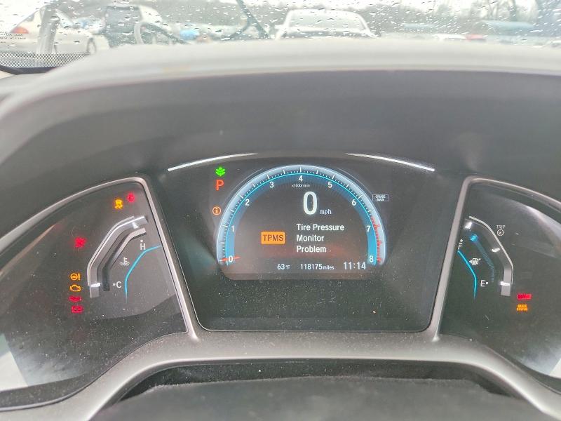 Photo 9 from auction – 2018 HONDA CIVIC EX with VIN 19XFC2F73JE000102