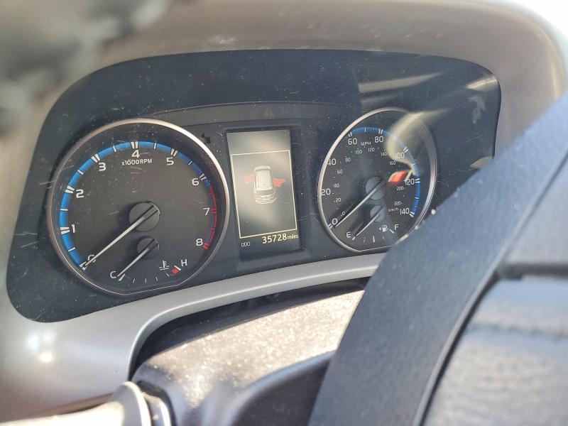 Photo 9 from auction – 2018 TOYOTA RAV4 with VIN 2T3WFREV0JW478689