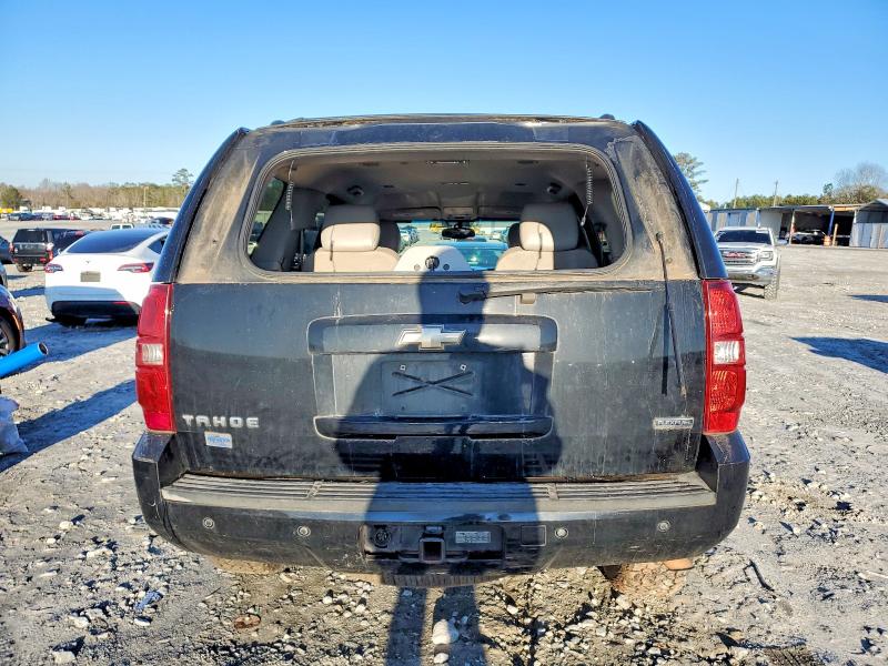 Photo 6 from auction – 2011 CHEVROLET TAHOE K150 with VIN 1GNSKBE02BR335693