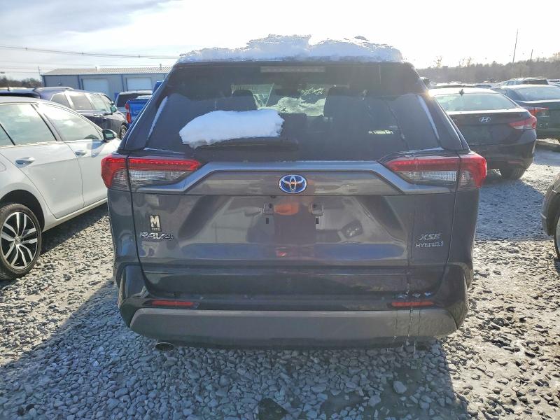 Photo 6 from auction – 2020 TOYOTA RAV4 XSE with VIN 2T3E6RFV9LW002003