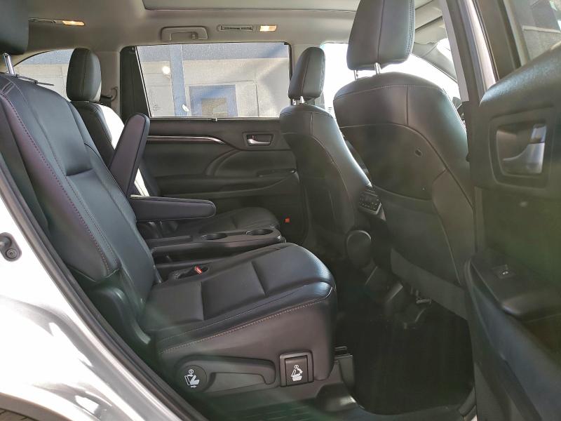 Photo 11 from auction – 2015 TOYOTA HIGHLANDER with VIN 5TDYKRFH5FS085583