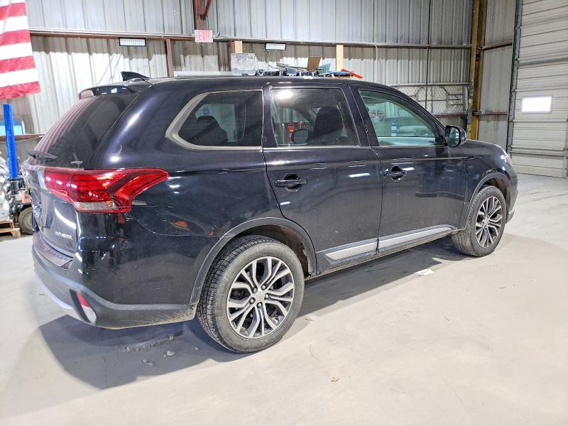 Photo 3 from auction – 2018 MITSUBISHI OUTLANDER with VIN JA4AZ3A36JZ024511