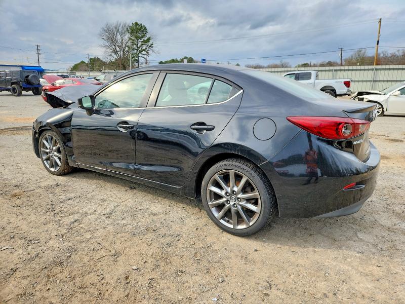 Photo 2 from auction – 2018 MAZDA 3 with VIN 3MZBN1V31JM273561