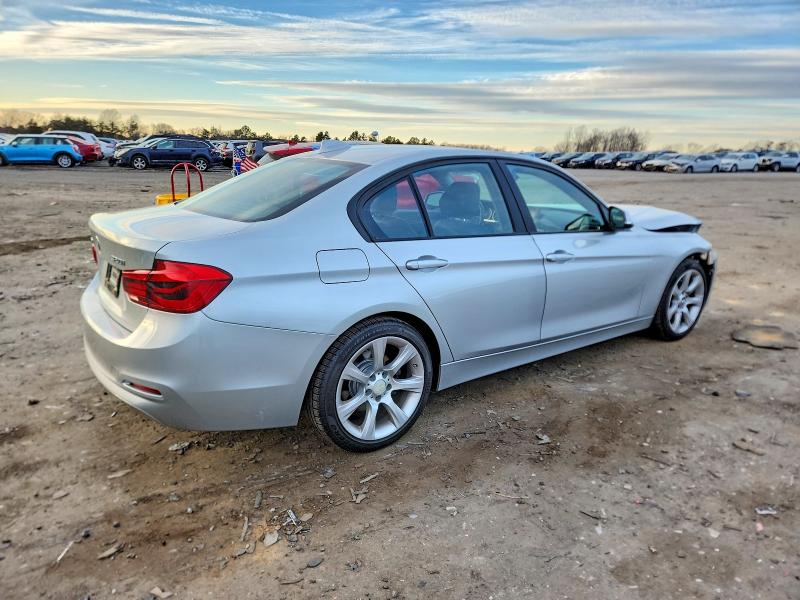 Photo 3 from auction – 2016 BMW 320 XI with VIN WBA8A3C59GK689346