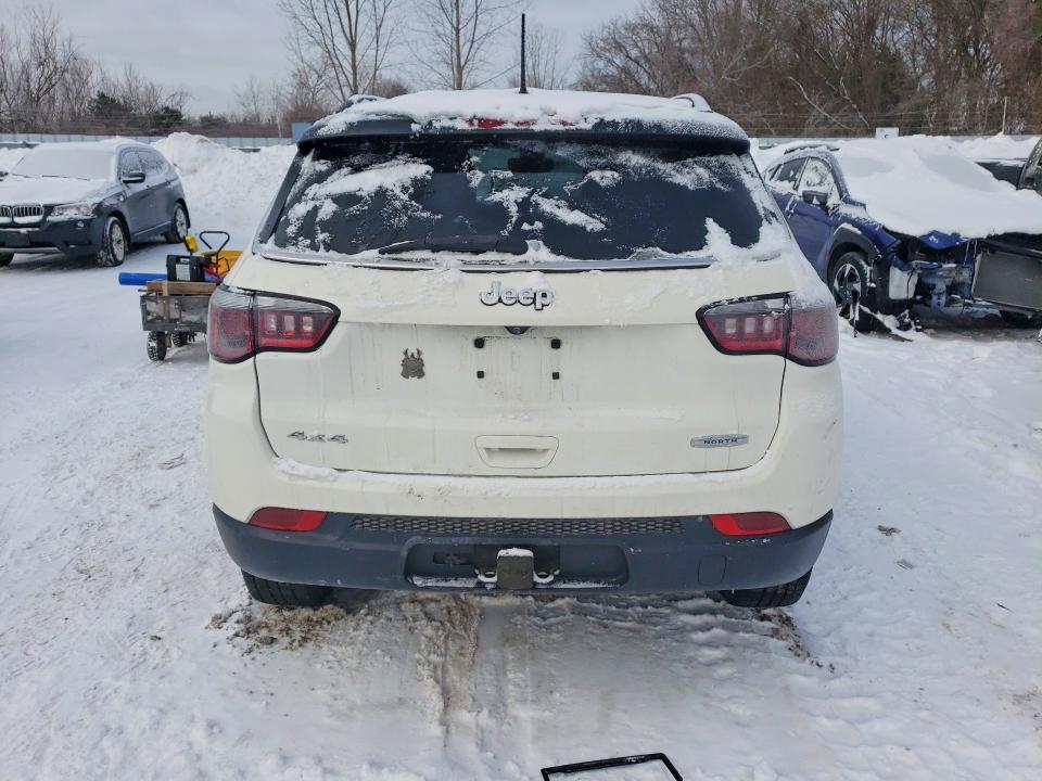 Photo 6 from auction – 2018 JEEP COMPASS with VIN 3C4NJDBB1JT493698