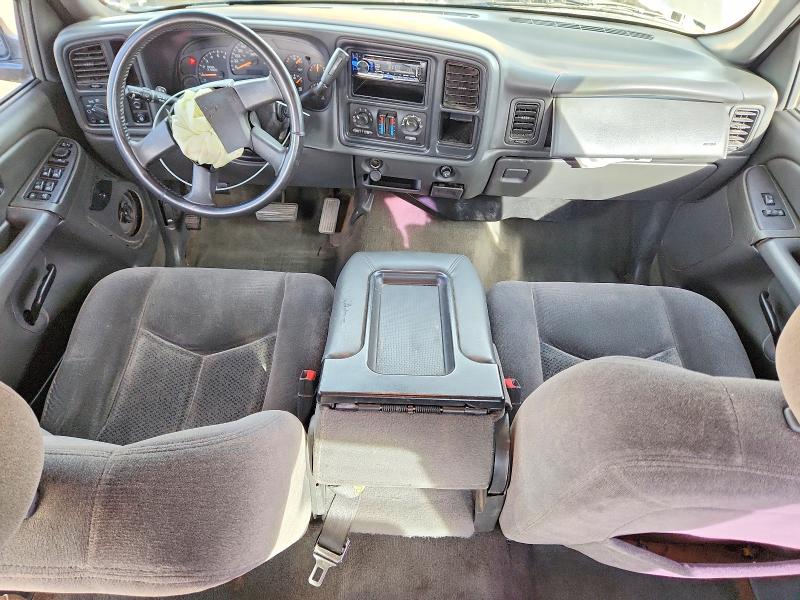Photo 8 from auction – 2005 CHEVROLET SILVERADO with VIN 2GCEC13TX51304537