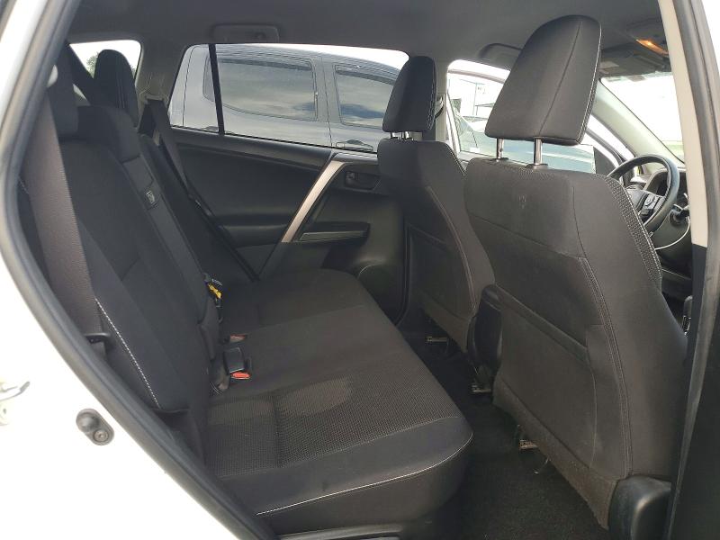 Photo 11 from auction – 2018 TOYOTA RAV4 HV LE with VIN JTMRJREV4JD228106