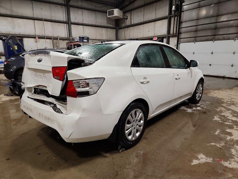 Photo 3 from auction – 2013 KIA FORTE LX with VIN KNAFT4A22D5661186