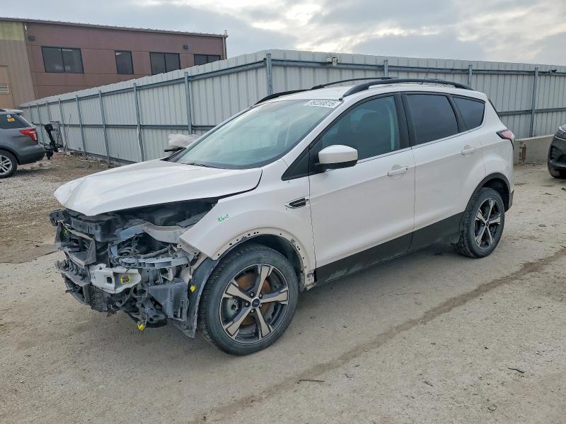 FORD ESCAPE SEL 2018 with VIN 1FMCU9HD3JUC02592 - Photo from auction