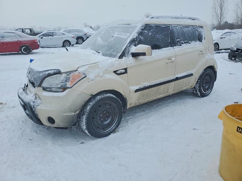 KIA SOUL 2011 with VIN KNDJT2A22B7730221 - Photo from auction