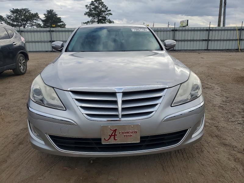 Photo 5 from auction – 2012 HYUNDAI GENESIS with VIN KMHGC4DD4CU204982