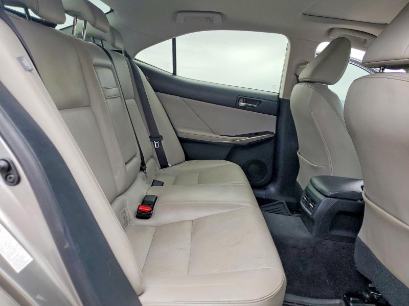 Photo 10 from auction – 2016 LEXUS IS 200T with VIN JTHBA1D20G5032126
