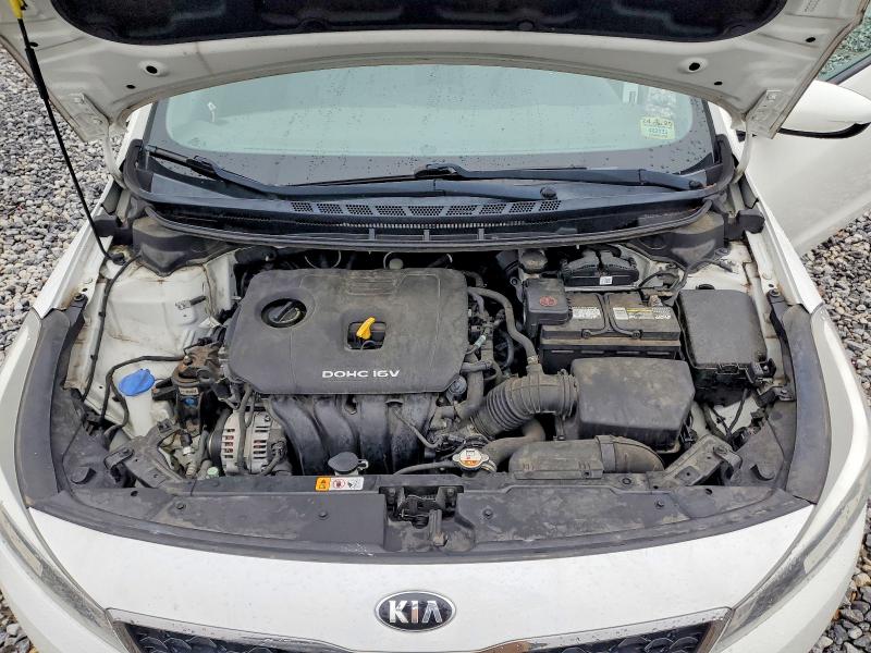 Photo 11 from auction – 2017 KIA FORTE LX with VIN 3KPFK4A72HE047704