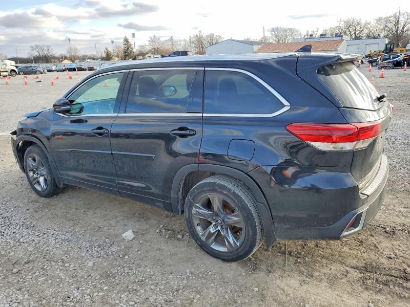 Photo 2 from auction – 2017 TOYOTA HIGHLANDER with VIN 5TDDZRFH2HS379522