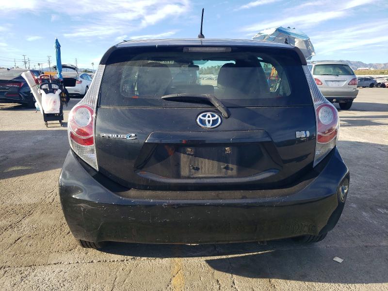 Photo 6 from auction – 2013 TOYOTA PRIUS C with VIN JTDKDTB34D1539095