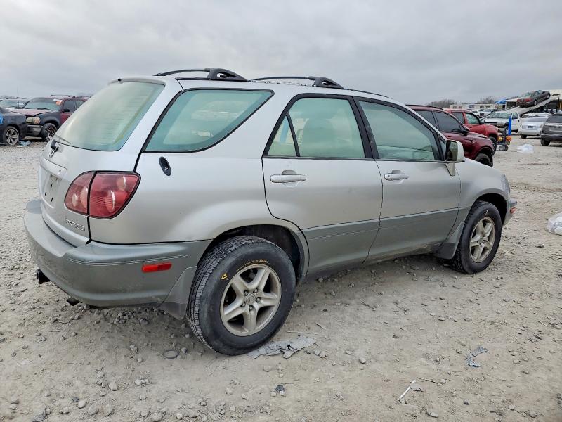 Photo 3 from auction – 2000 LEXUS RX 300 with VIN JT6HF10U1Y0155606