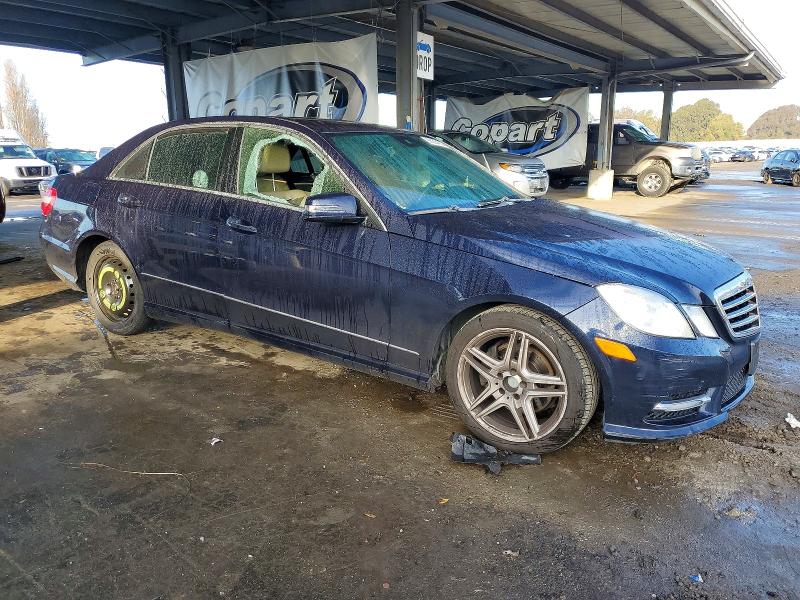 Photo 4 from auction – 2013 MERCEDES-BENZ E 350 with VIN WDDHF5KB8DA764570
