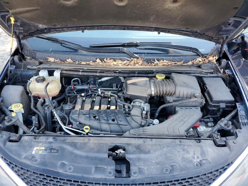 Photo 12 from auction – 2020 CHRYSLER VOYAGER LX with VIN 2C4RC1DG6LR157067