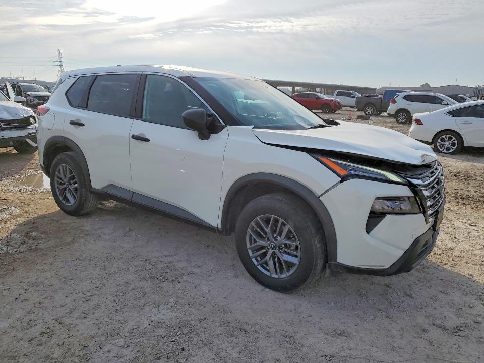 Photo 4 from auction – 2024 NISSAN ROGUE with VIN 5N1BT3AA1RC680863