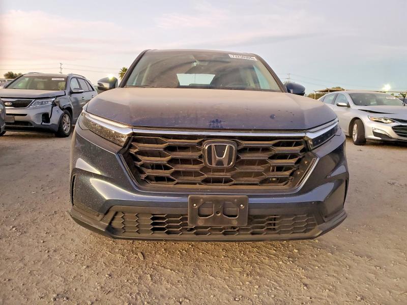 Photo 5 from auction – 2024 HONDA CR-V with VIN 2HKRS3H46RH329943