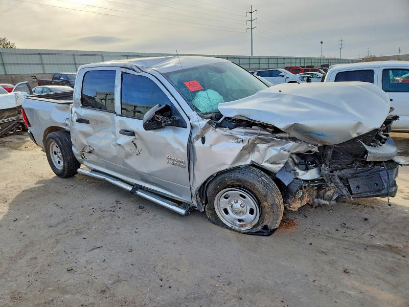 Photo 4 from auction – 2016 RAM 1500 with VIN 1C6RR6KG0GS389030