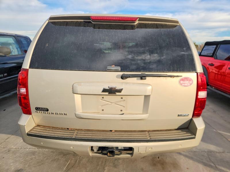 Photo 6 from auction – 2008 CHEVROLET SUBURBAN C with VIN 1GNFC16088R258019